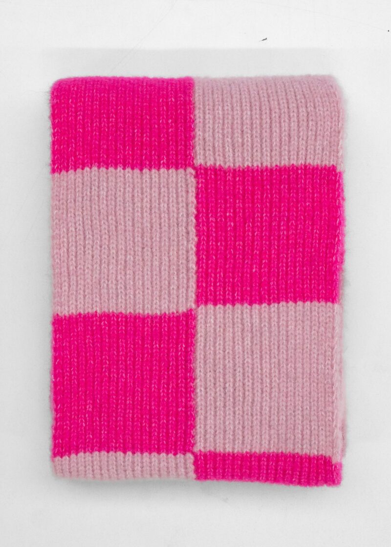 Check-Scarf-Zephyr-and-Fuchsia Purple-Top-View