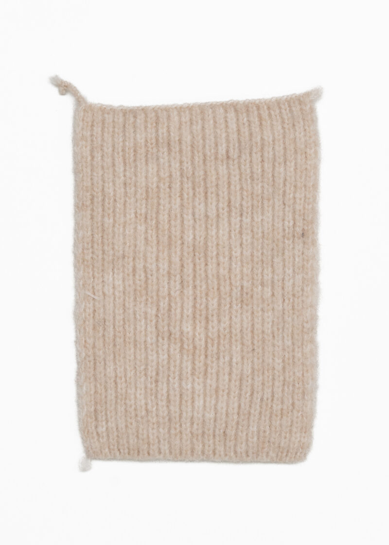 Knitted Swatch 21x15-Oyster Grey